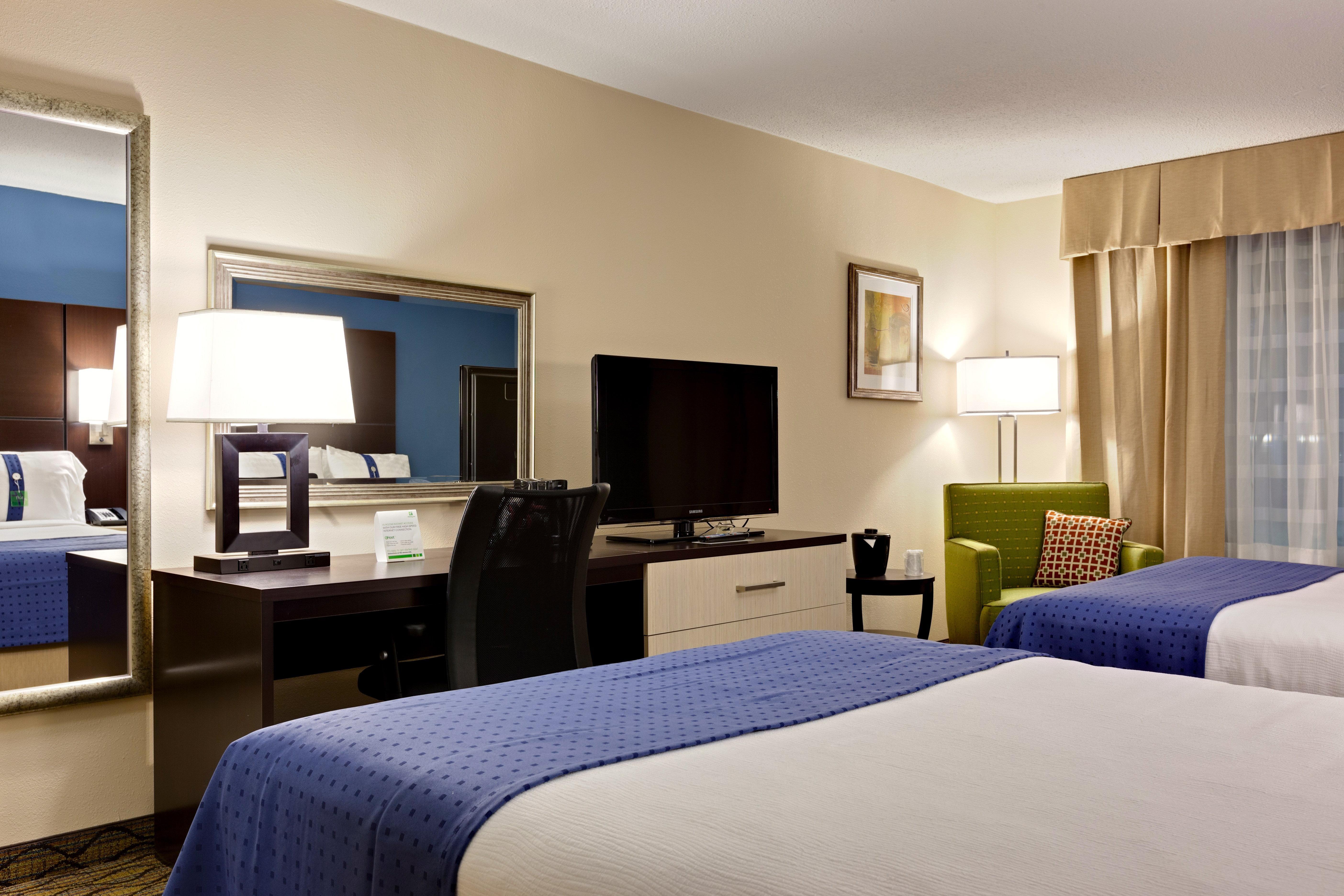 Holiday Inn & Suites Atlanta Airport North By Ihg College Park Exterior photo
