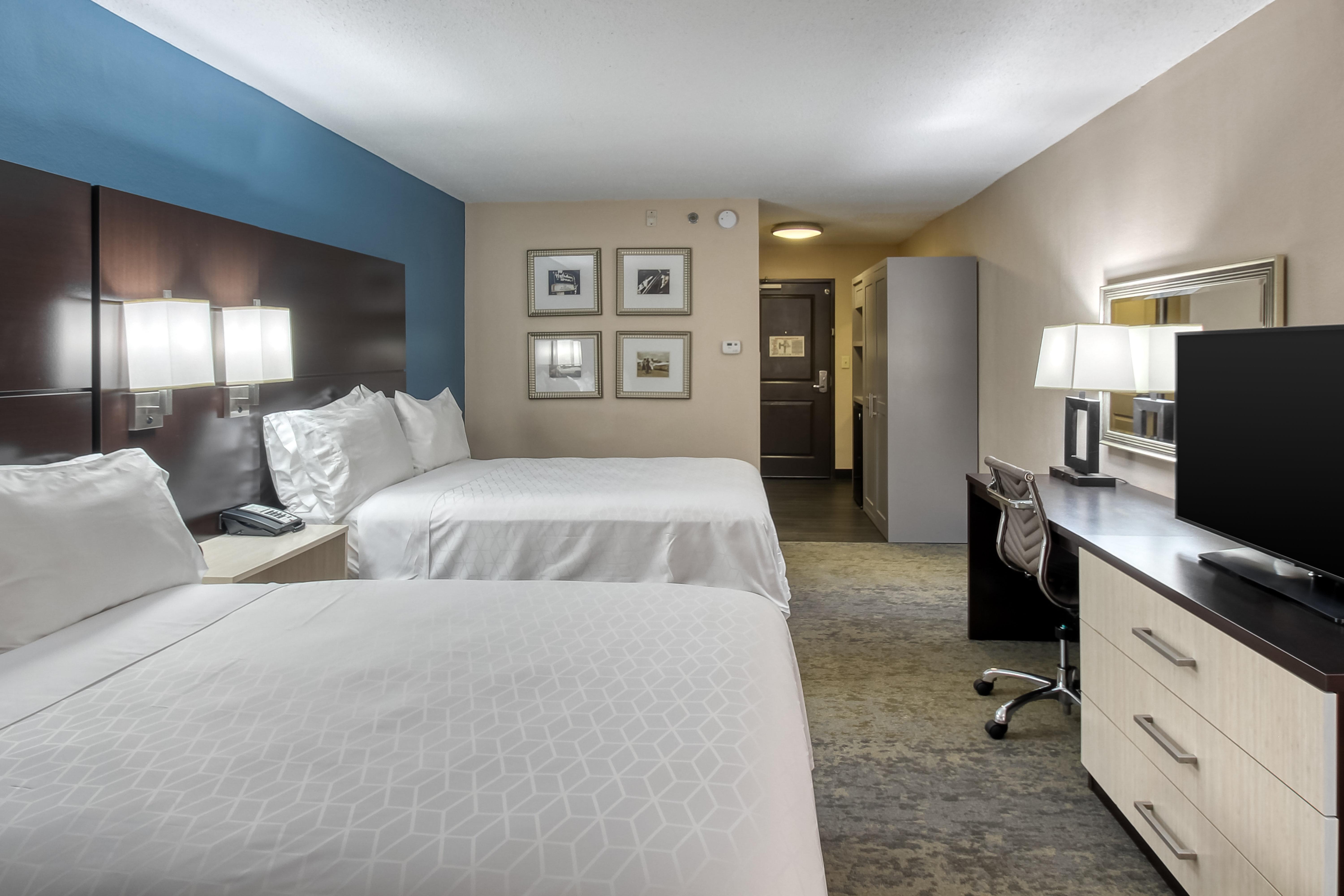 Holiday Inn & Suites Atlanta Airport North By Ihg College Park Exterior photo